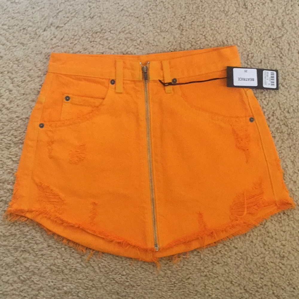 LF carmar marigold Beatrice zip front skirt - Picture 2 of 2